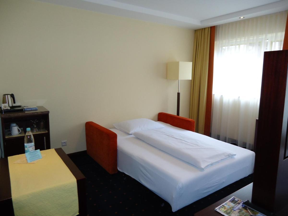 Akzent Hotel Loewen Langenargen Oda fotoğraf
